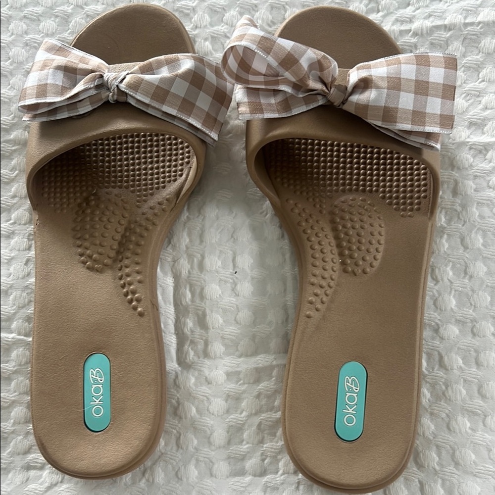 OKA b. Women's Tan Slide Sandals with Bow worn once